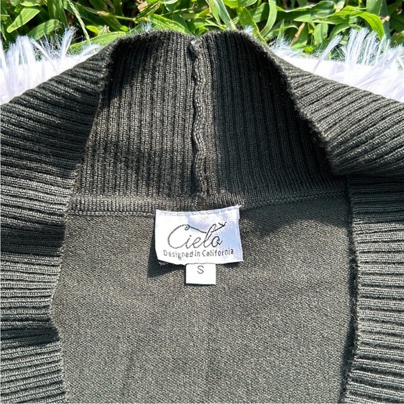 Cielo Everyday Ultra Soft Dark Forest Green Cardigan Size Small NEW - Picture 10 of 12